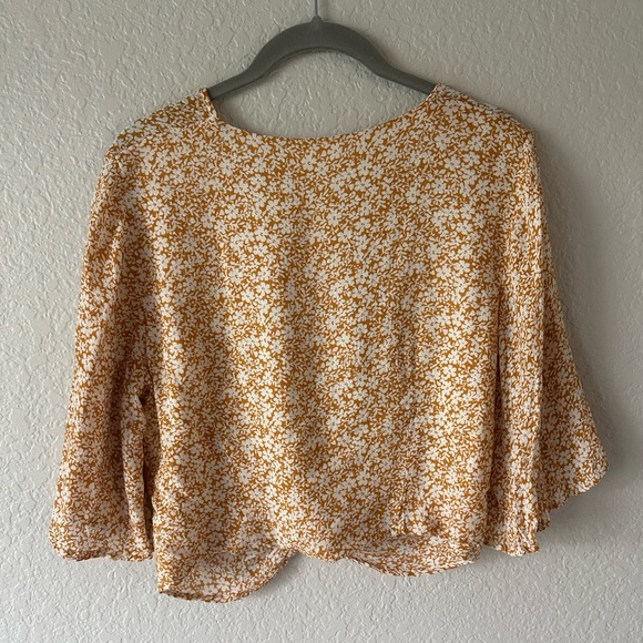 Sage The Label Yellow Floral Twist Front Crop Top Women’s Large - Picture 4 of 5